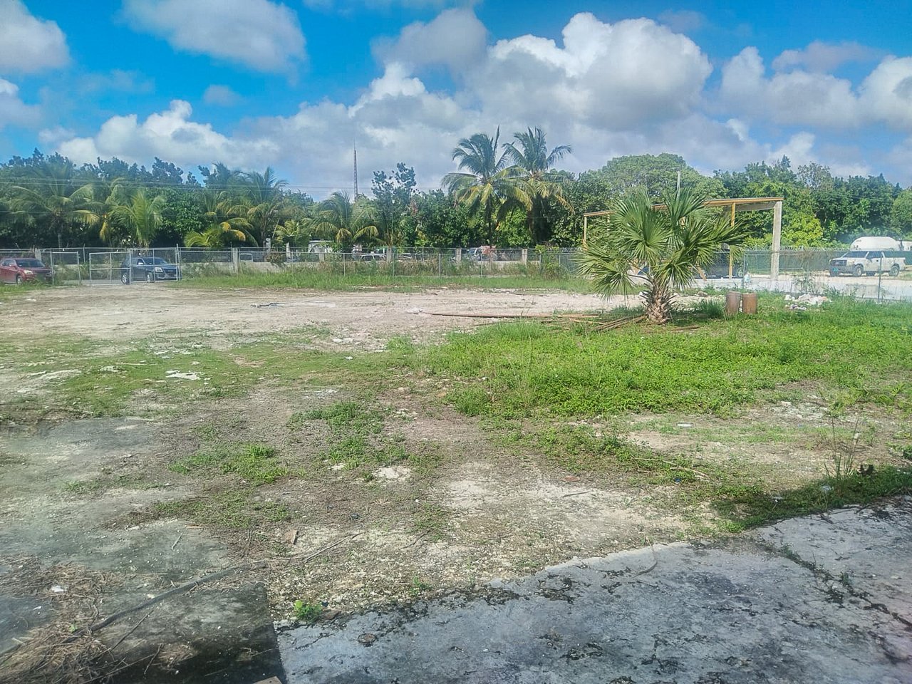 Gladstone Road Warehouse