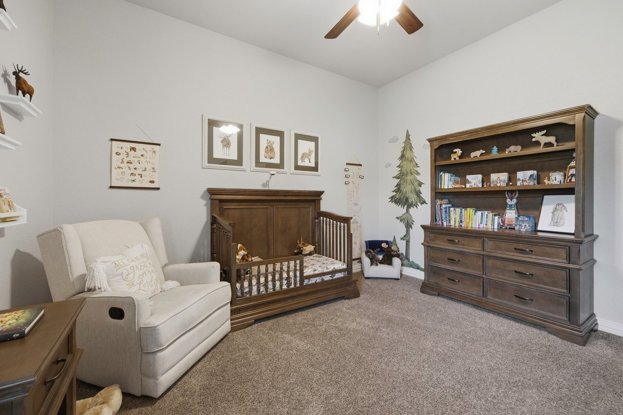 Gated Community Minutes from Eagle Mountain Lake!