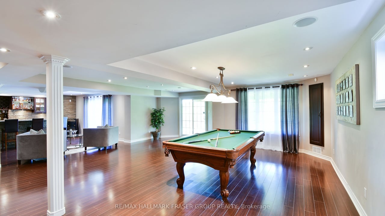 64 Roberson Dr