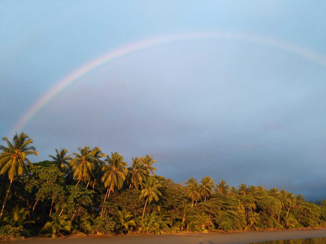 Casa Brisa de La Playa, 2 Bedroom Home Just Steps From the Beach!