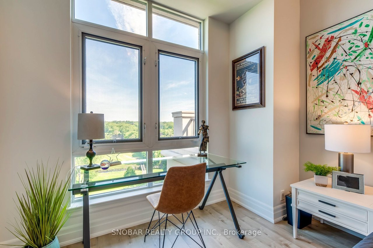 PAISLEY MODEL PENTHOUSE