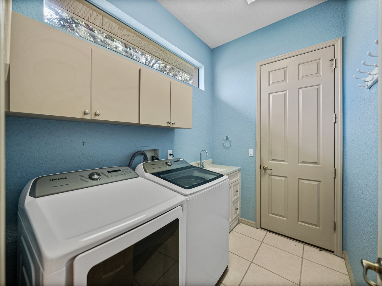 12333 WOODLANDS CIR