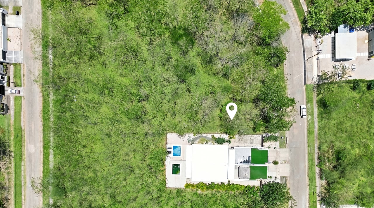 FLAMINGO BEACH LOT FOR SALE 