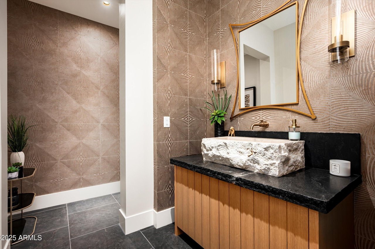 8328 E WHISPER ROCK TRL