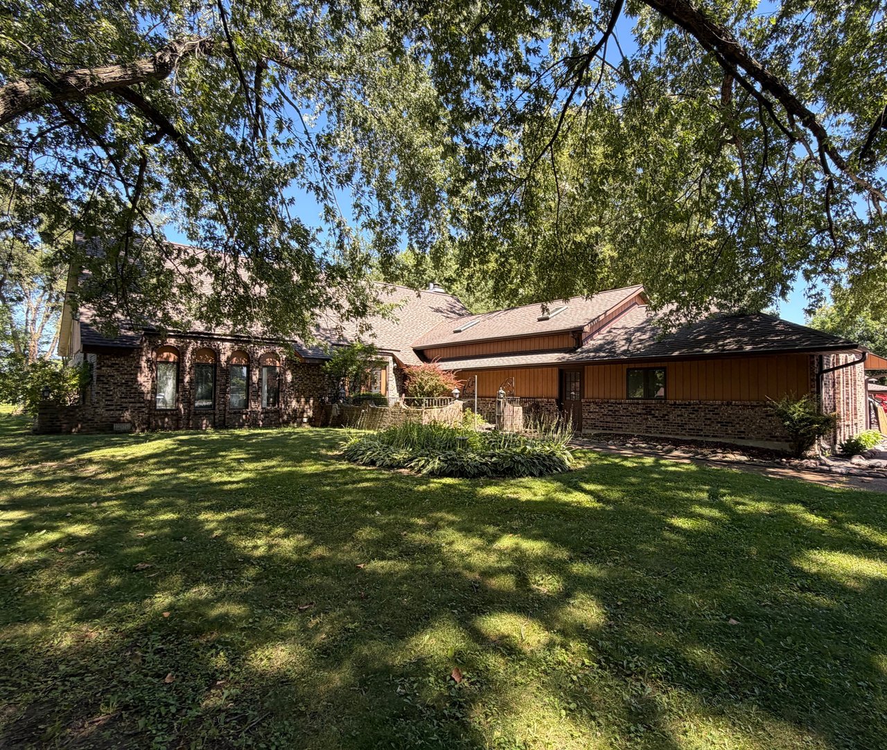 2816 Maryville Drive