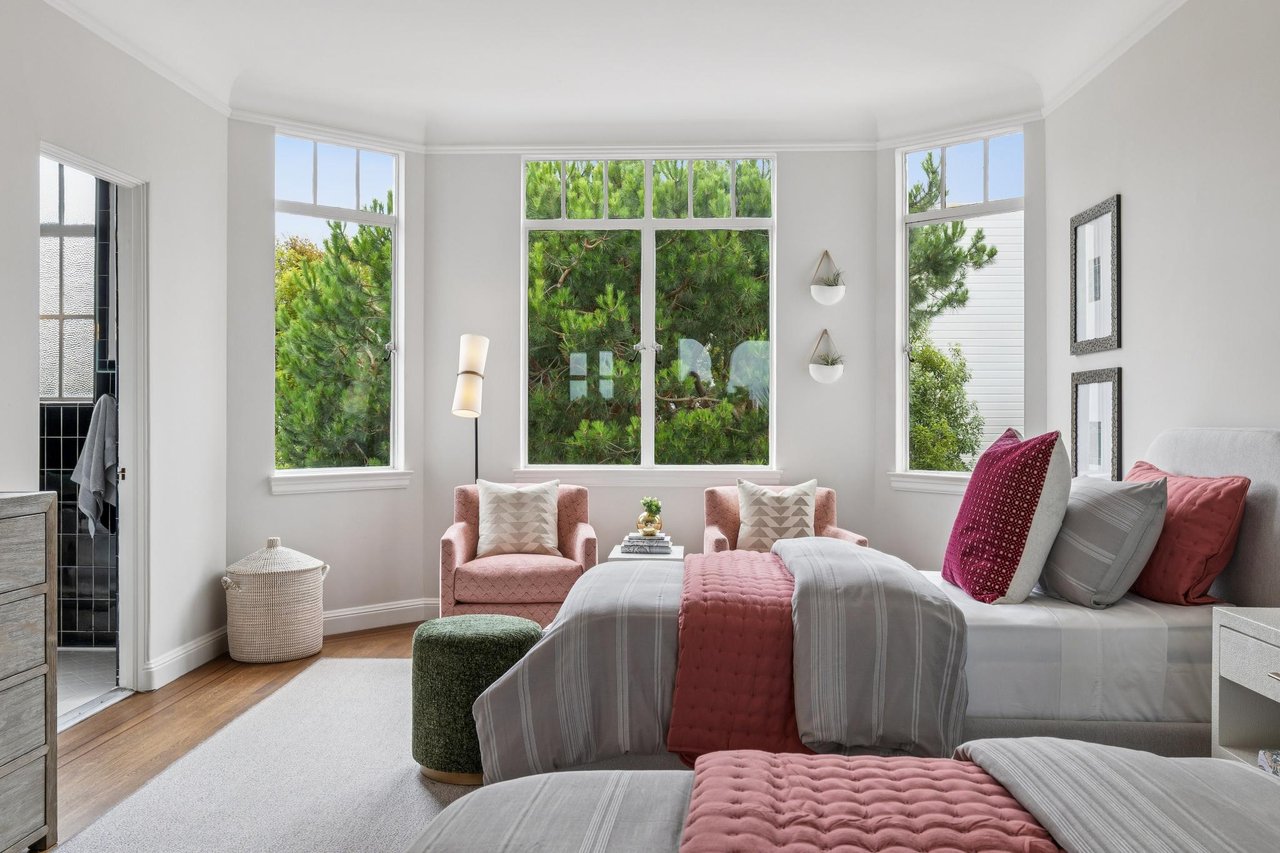 Historic Marina Boulevard Property with Stunning Views