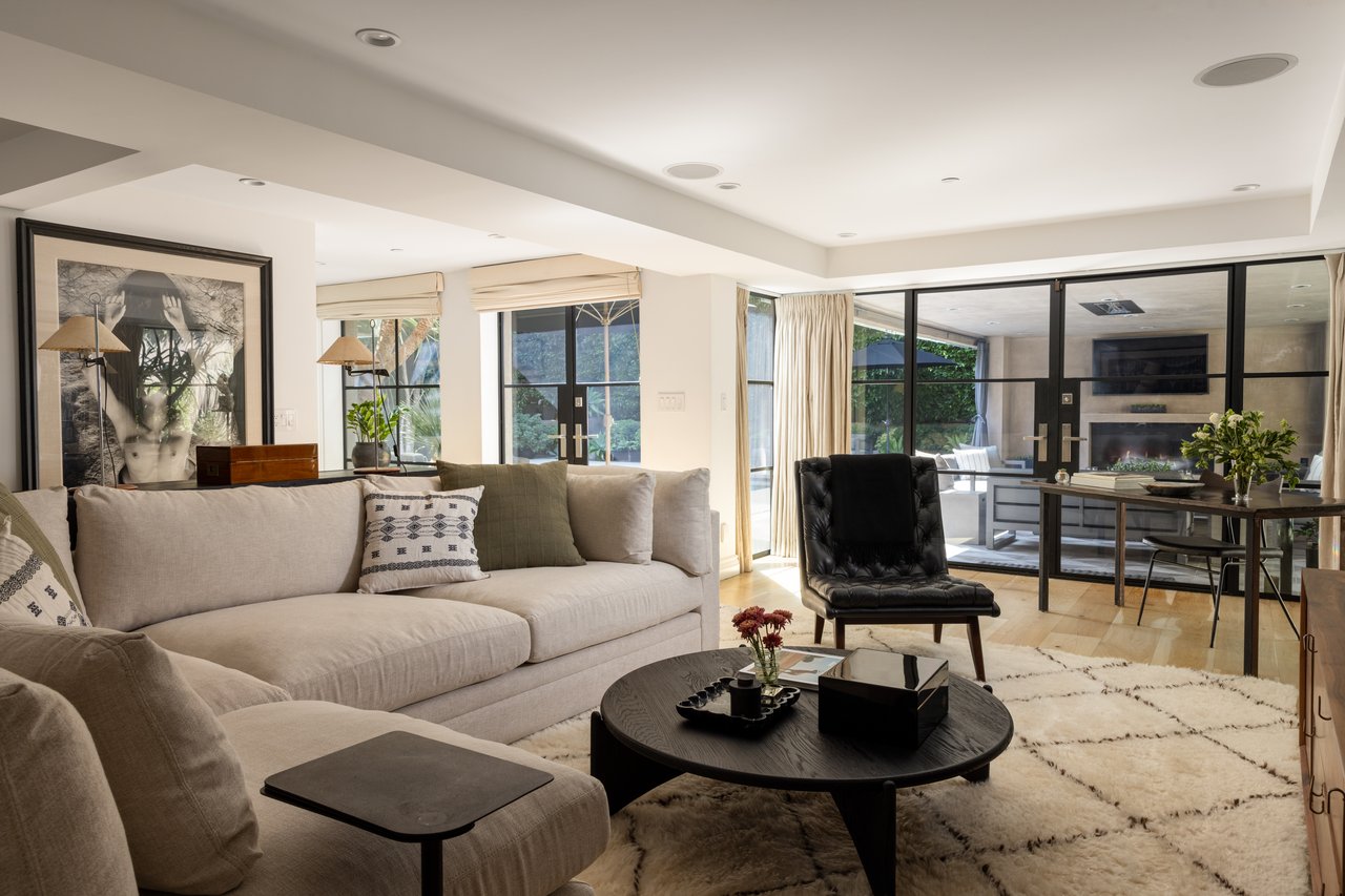 1853 Franklin Canyon Dr, Beverly Hills