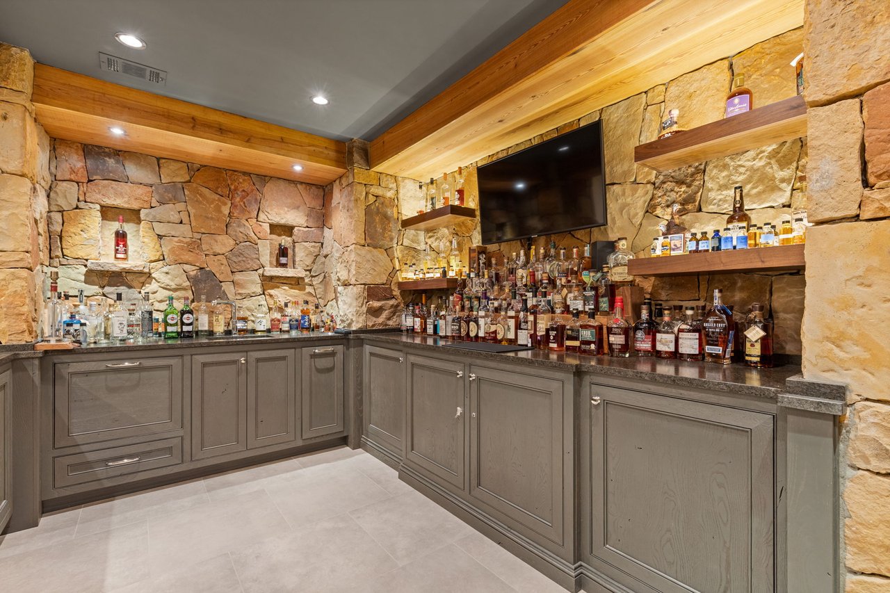 2814 Mabry Road