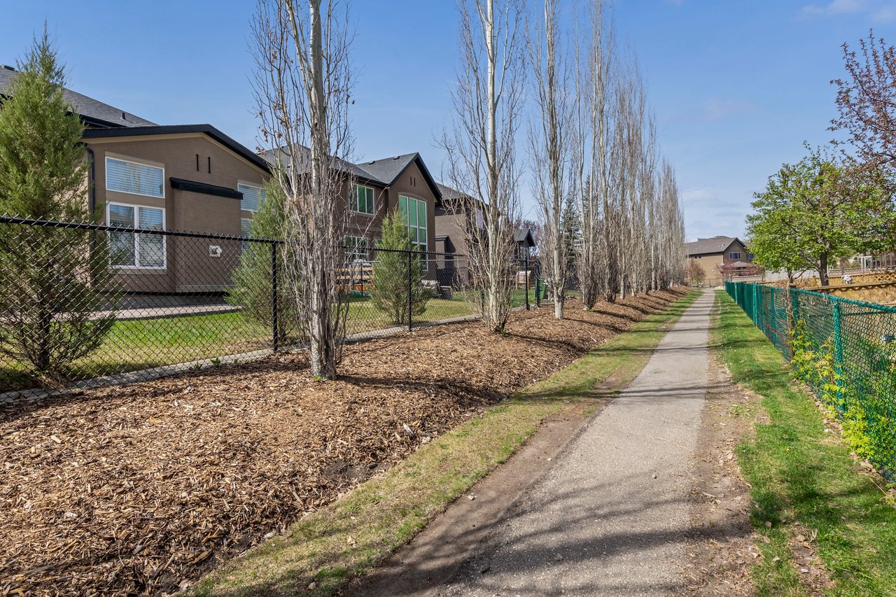 20 Quarry Gardens SE
