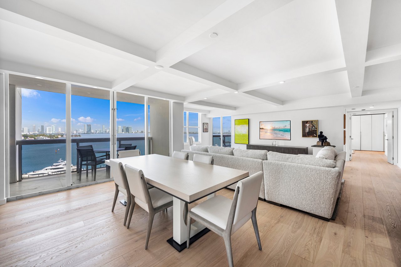 1800 Sunset Harbour 1202/04