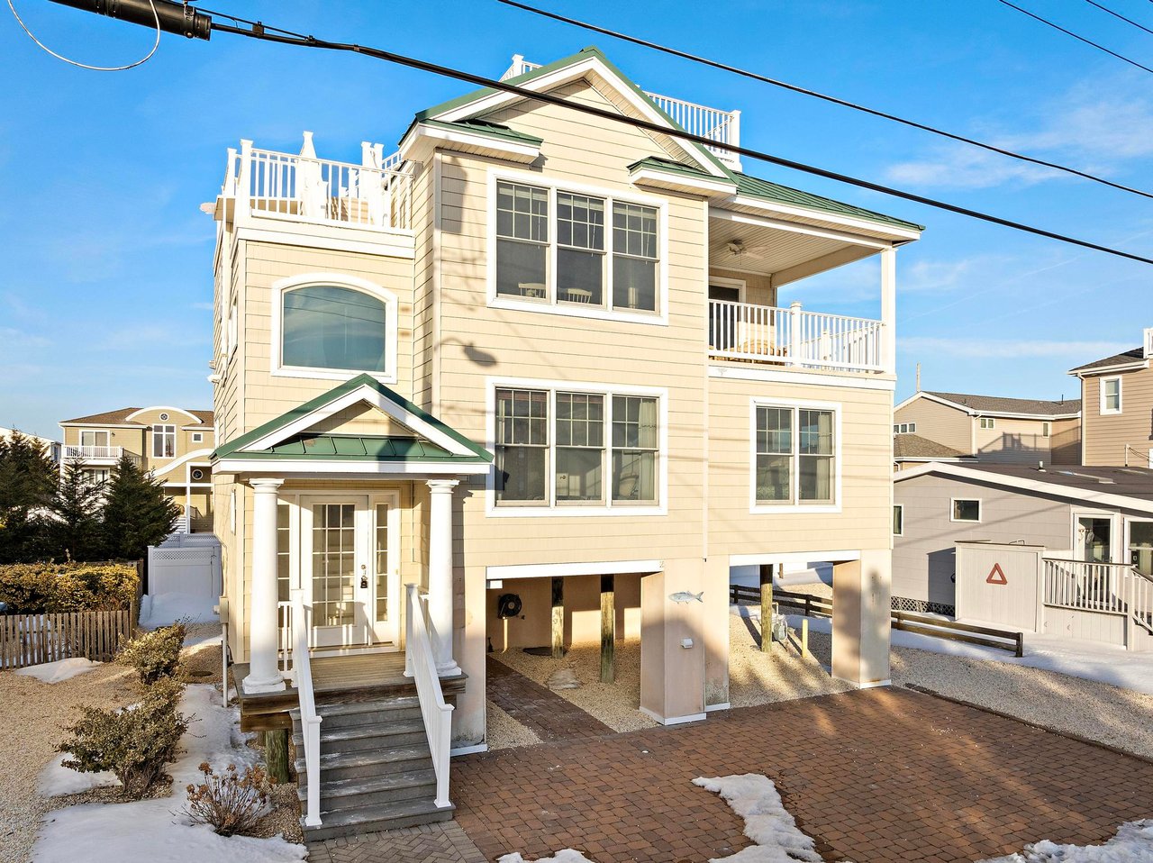 7 W Julia Ave, Long Beach Twp