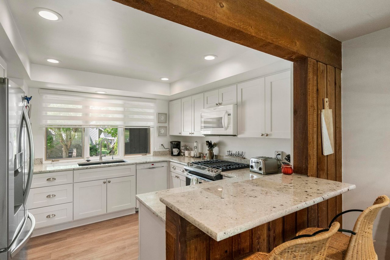 Wildwood Condo, Walloon Lake