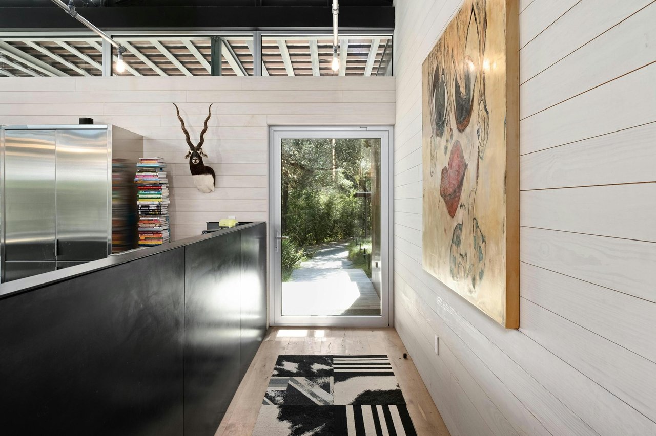 2212 River Hills Road