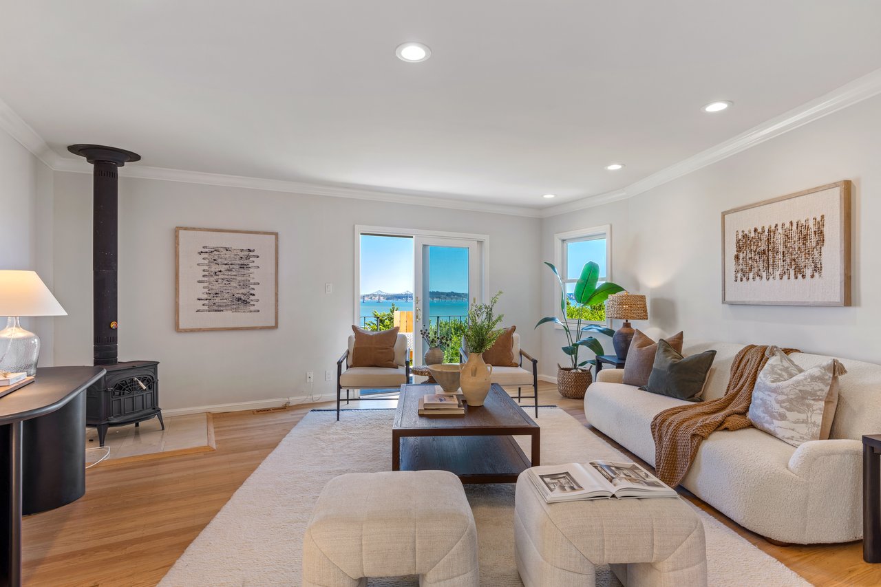 Single Level Retreat with Sweeping Bay Views