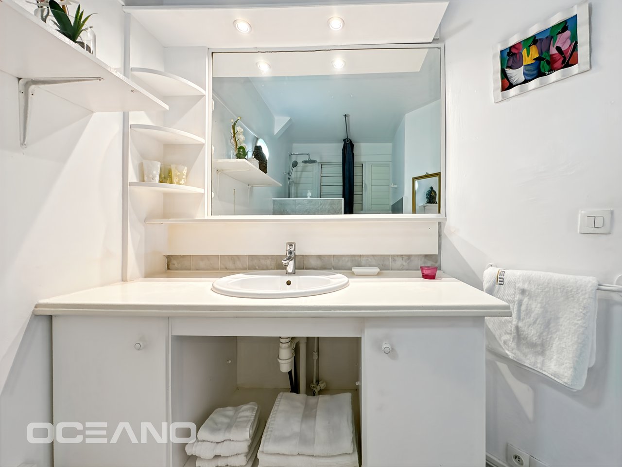 EXCLUSIVE : Sea View 2-Bedroom Apartment – IDOLEM Residence, Charm & Potential – IDOLEM Residence, Charm & Potential