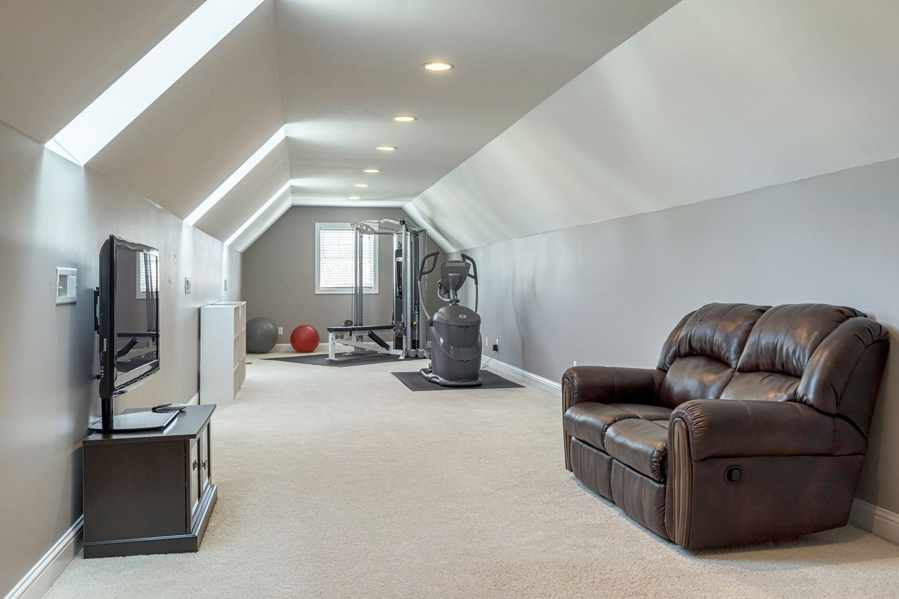 5319 Lancelot Drive