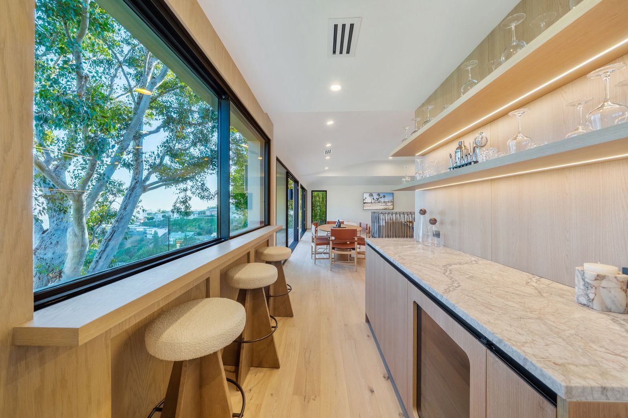 Hollywood Haven ⛰️