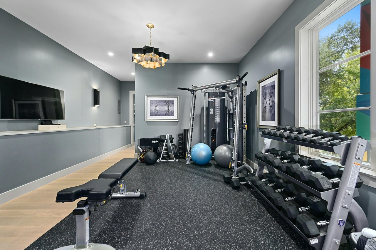 4705 & 4709 Island CV