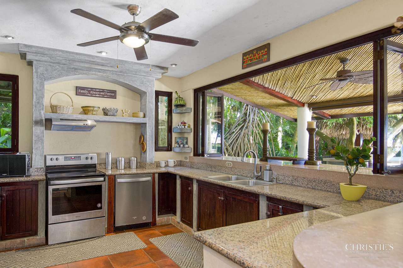 Casa Nacar: Ocean View Private Luxury Retreat Near World-Class Golf & Marina