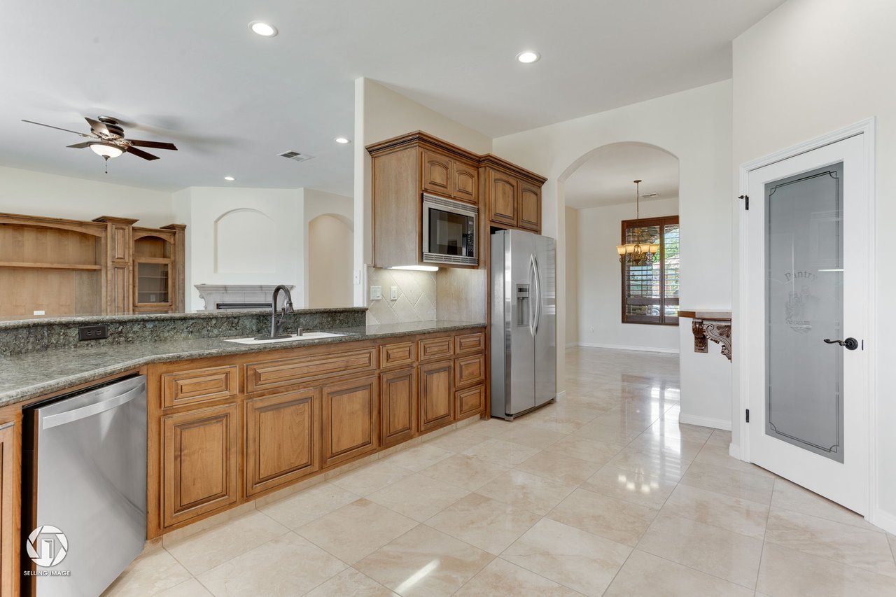 14201 Santa Fe Ct