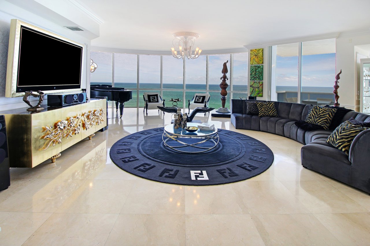 18101 Collins Ave #1109