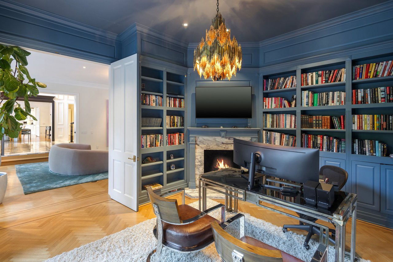 9135 Hazen Dr, Beverly Hills