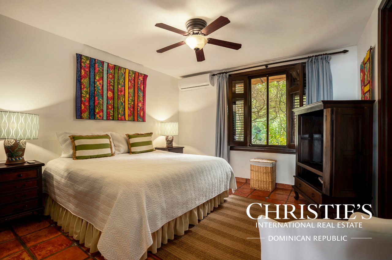 Villa Shangri-la – Caribbean Oceanfront Villa