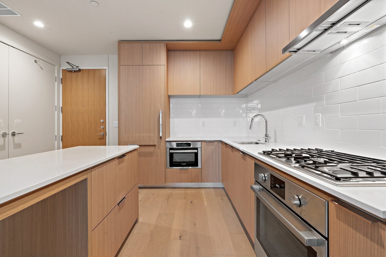 44 East Ave #1203
