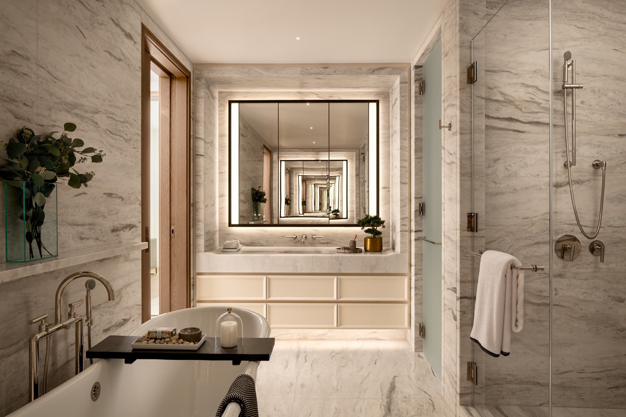 9900 S Santa Monica Blvd Unit: 2D