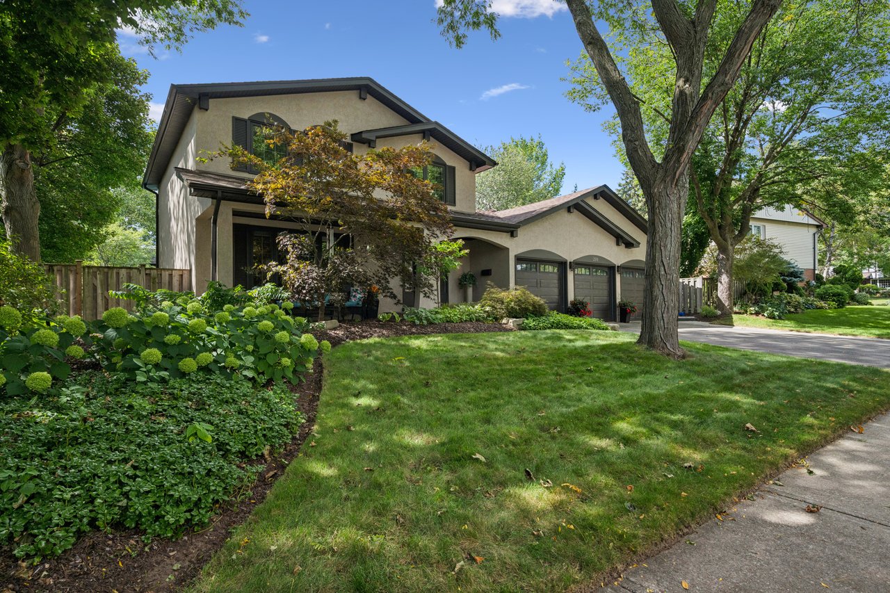 250 Mccraney Street W