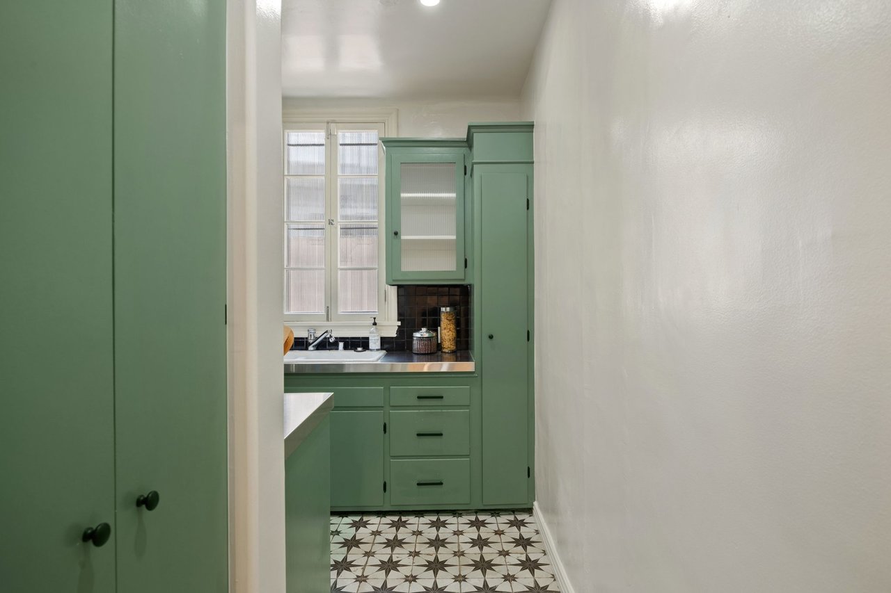 1345 N Hayworth Ave Unit: 2, West Hollywood 