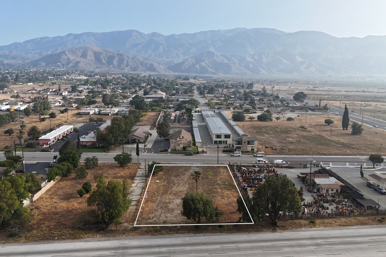 East Ramsey Street, Banning, CA 92220