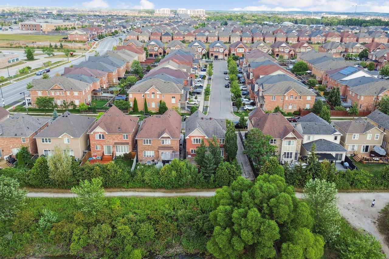 Family Living Backing onto Nature’s Beauty