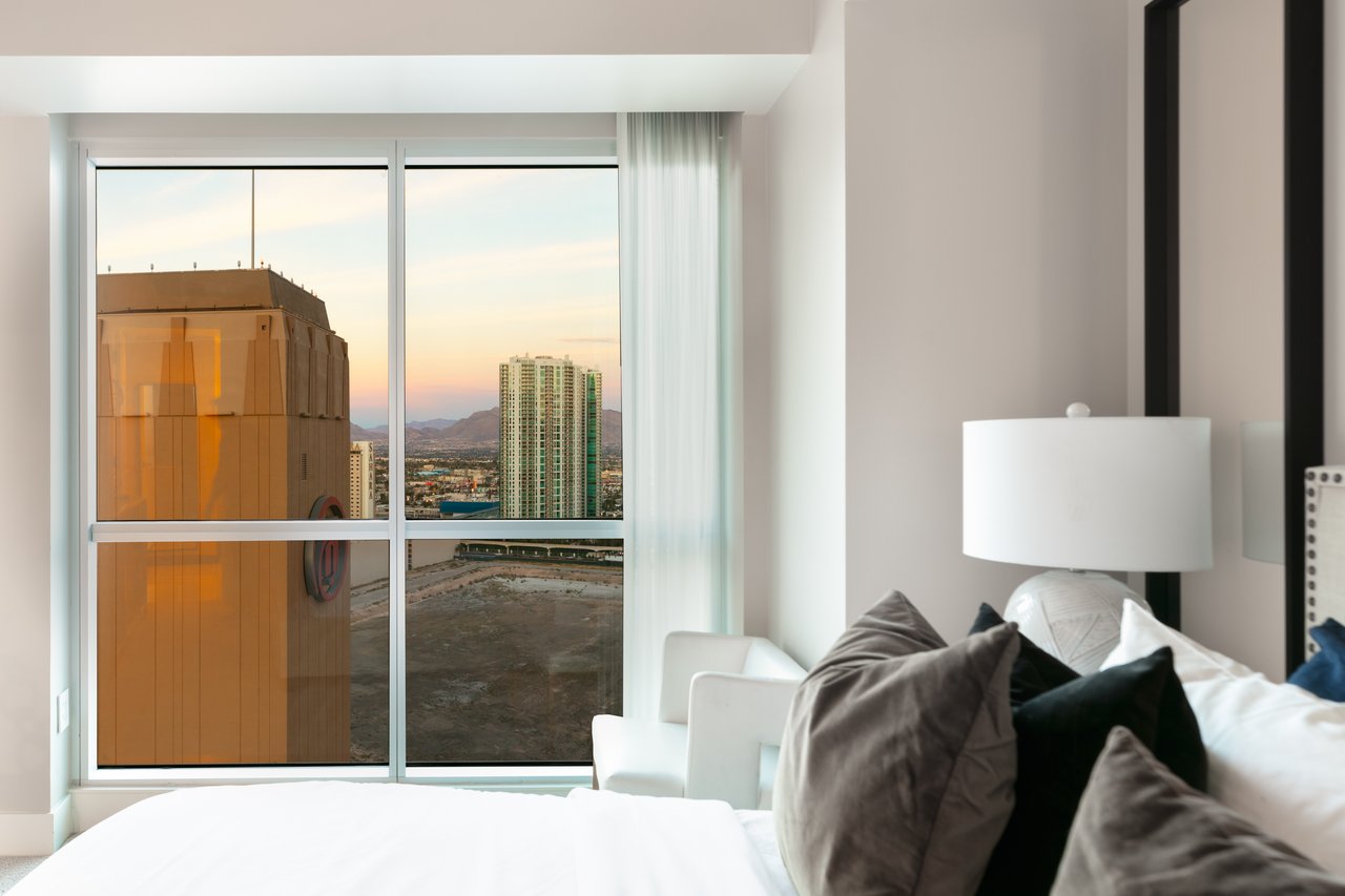 2700 Las Vegas Boulevard 2303