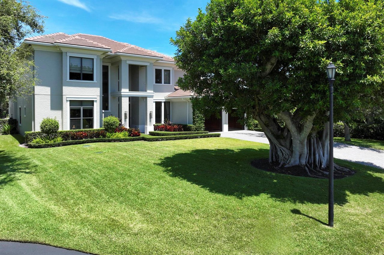 1950 Portage Landing N