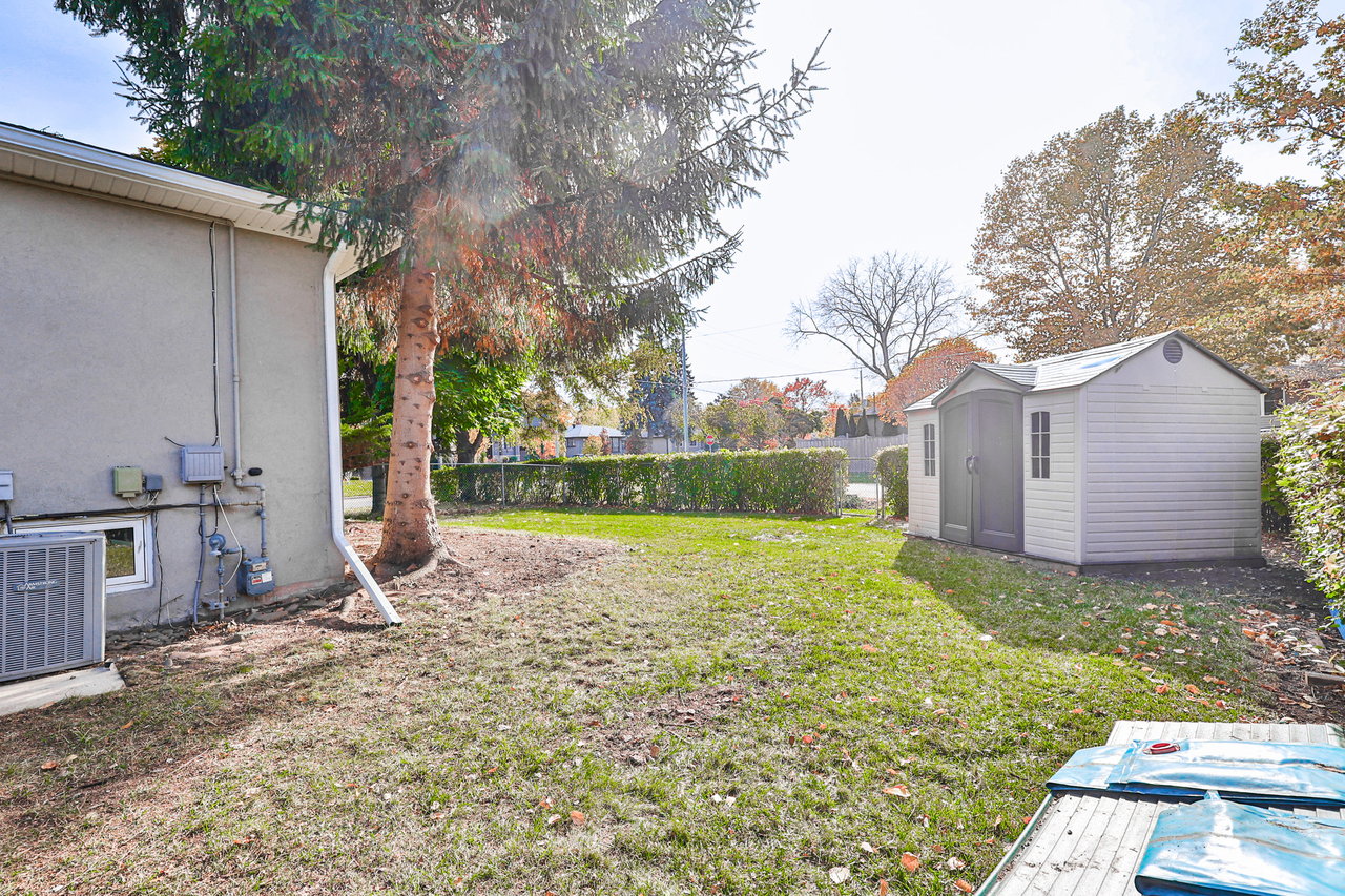 2063 Hixon Street, Oakville