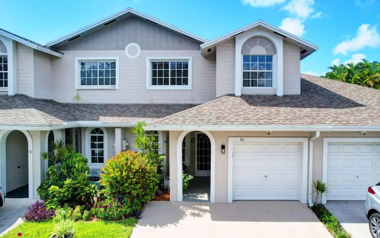 16 Desford Ln