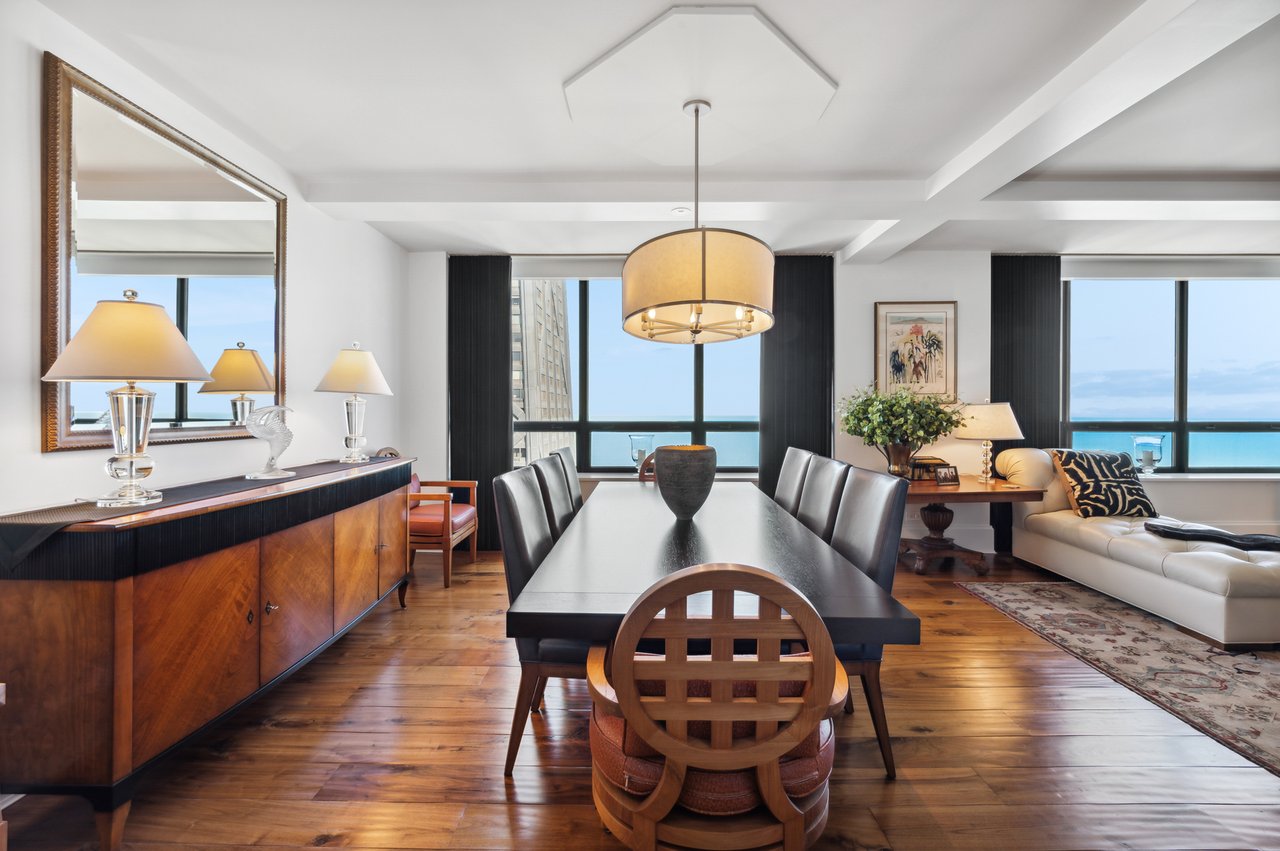 180 East Pearson Unit: 5902
