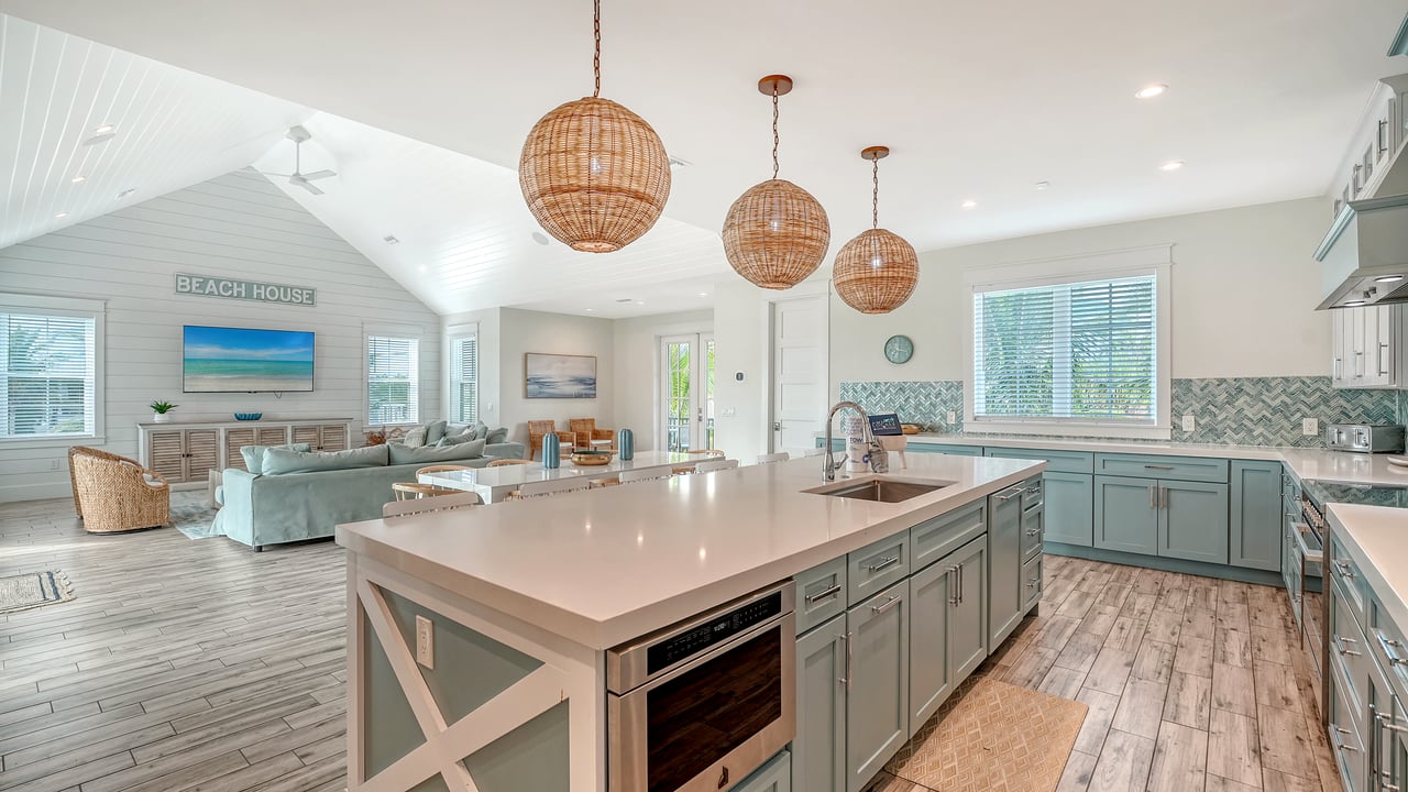 2175 Avenue A, Bradenton Beach, Florida