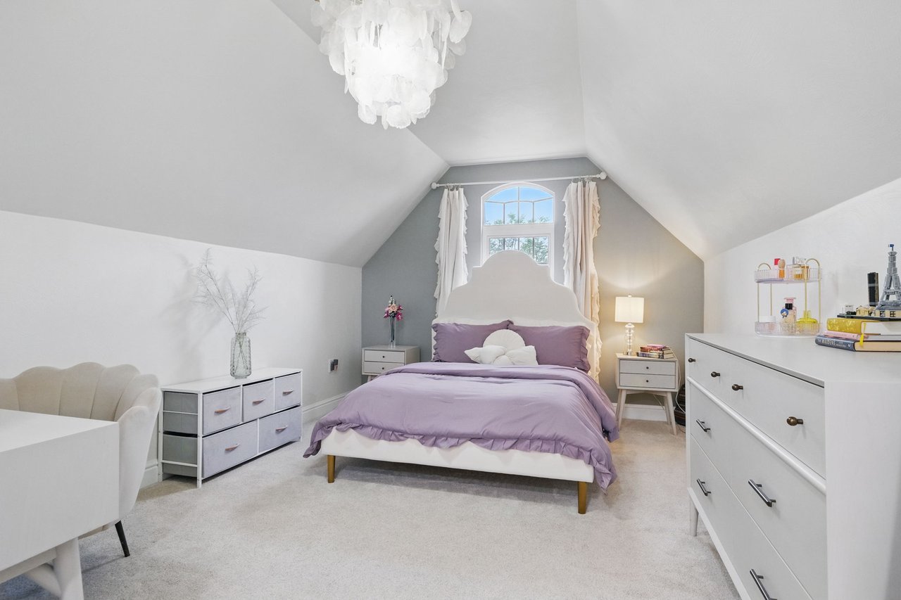 707 Kathleen Dr