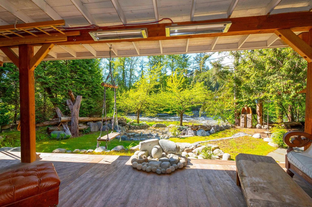 2154 Mt Seymour Pkwy