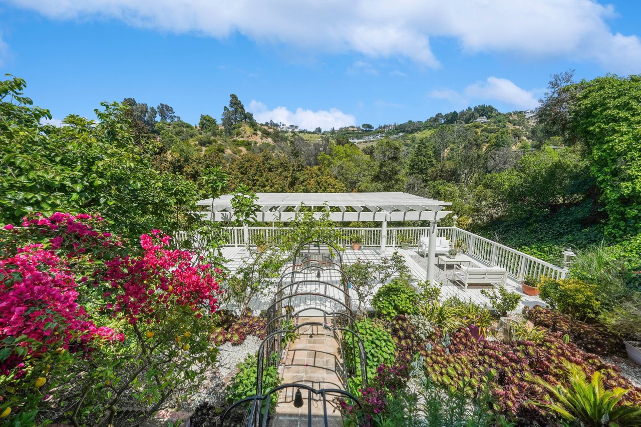 9580 Shirley Lane