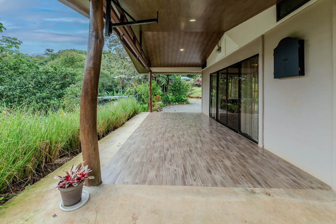 Multi-Family Compound, 4 Fully Furnished Units | 15 Minutes to the Beach