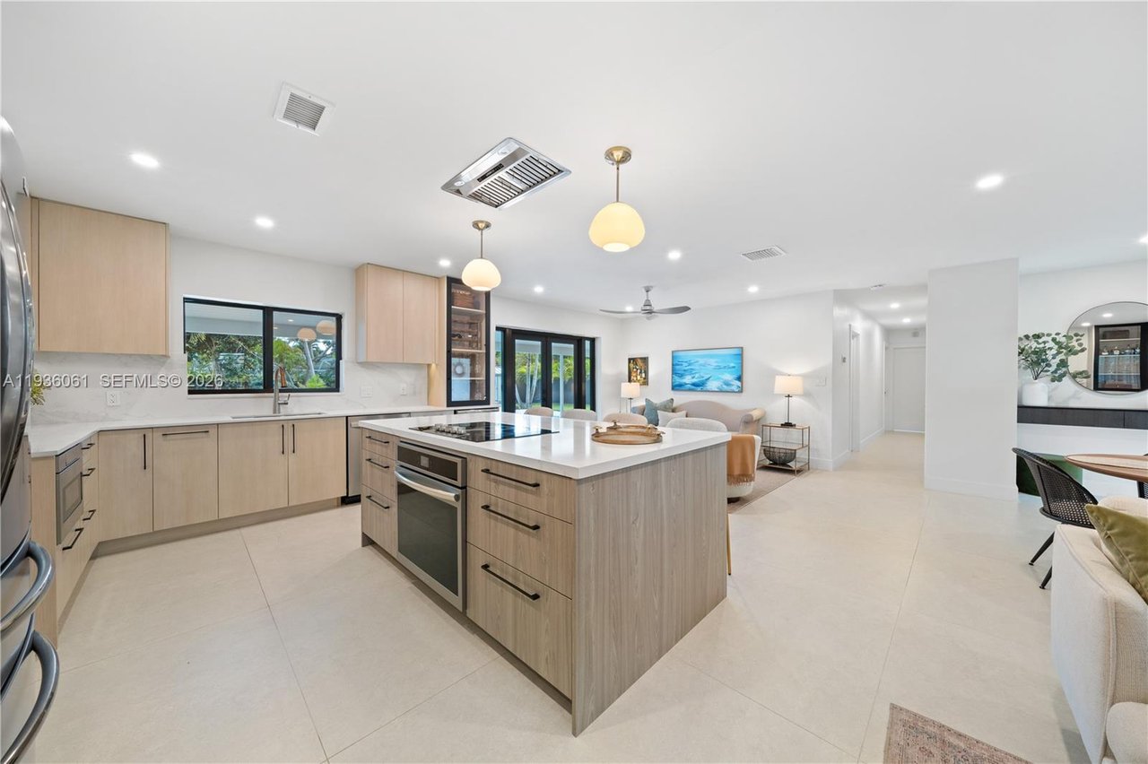 Significant Sale: 8360 SW 148 Drive, Palmetto Bay | Pool home Closed in the heart of Mangowood SOLD