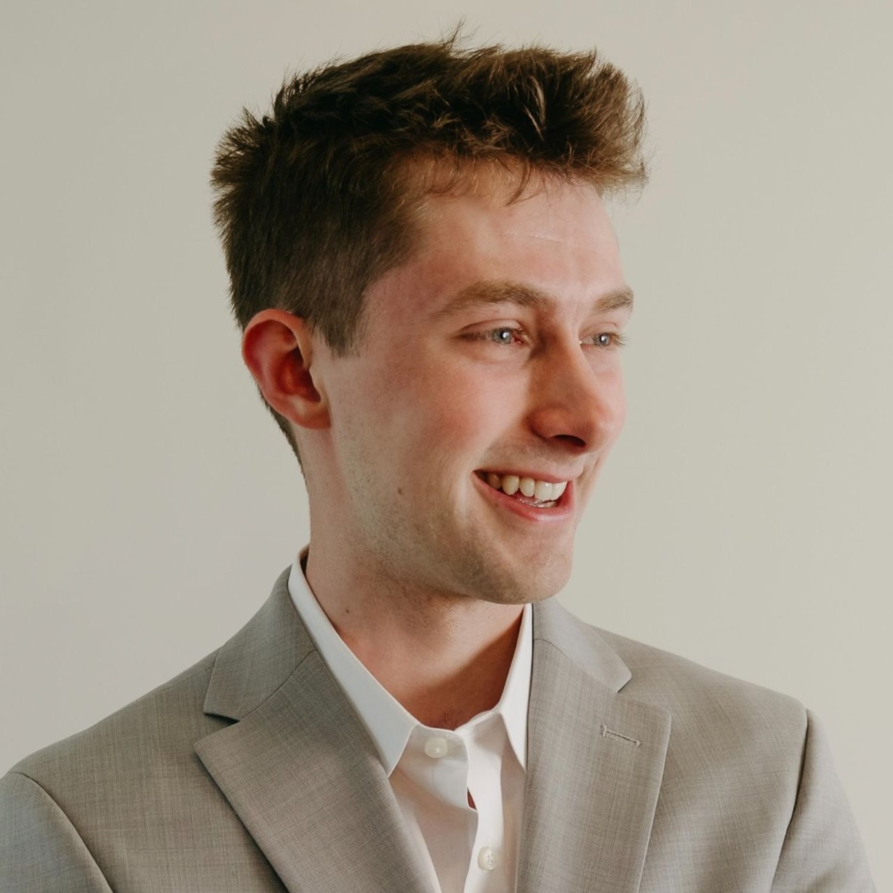 Johnny Harvath Wayzata, MN Real Estate Agent Headshot