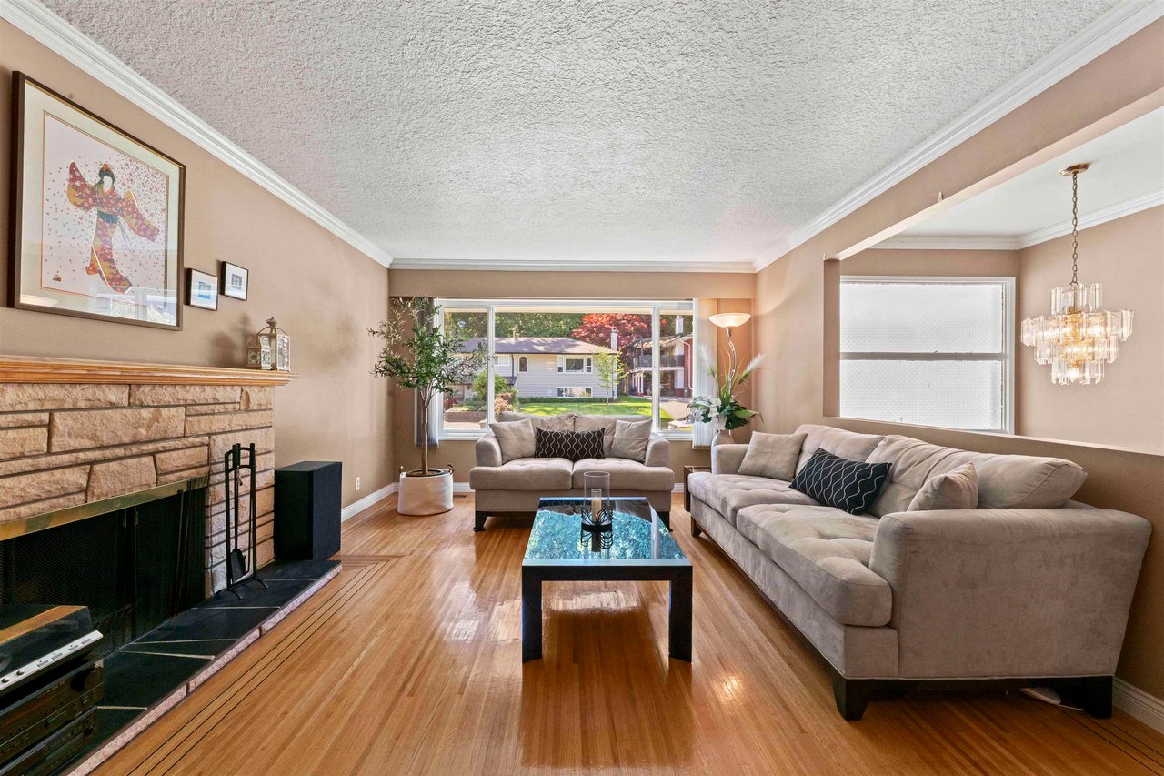 942 GARROW DR