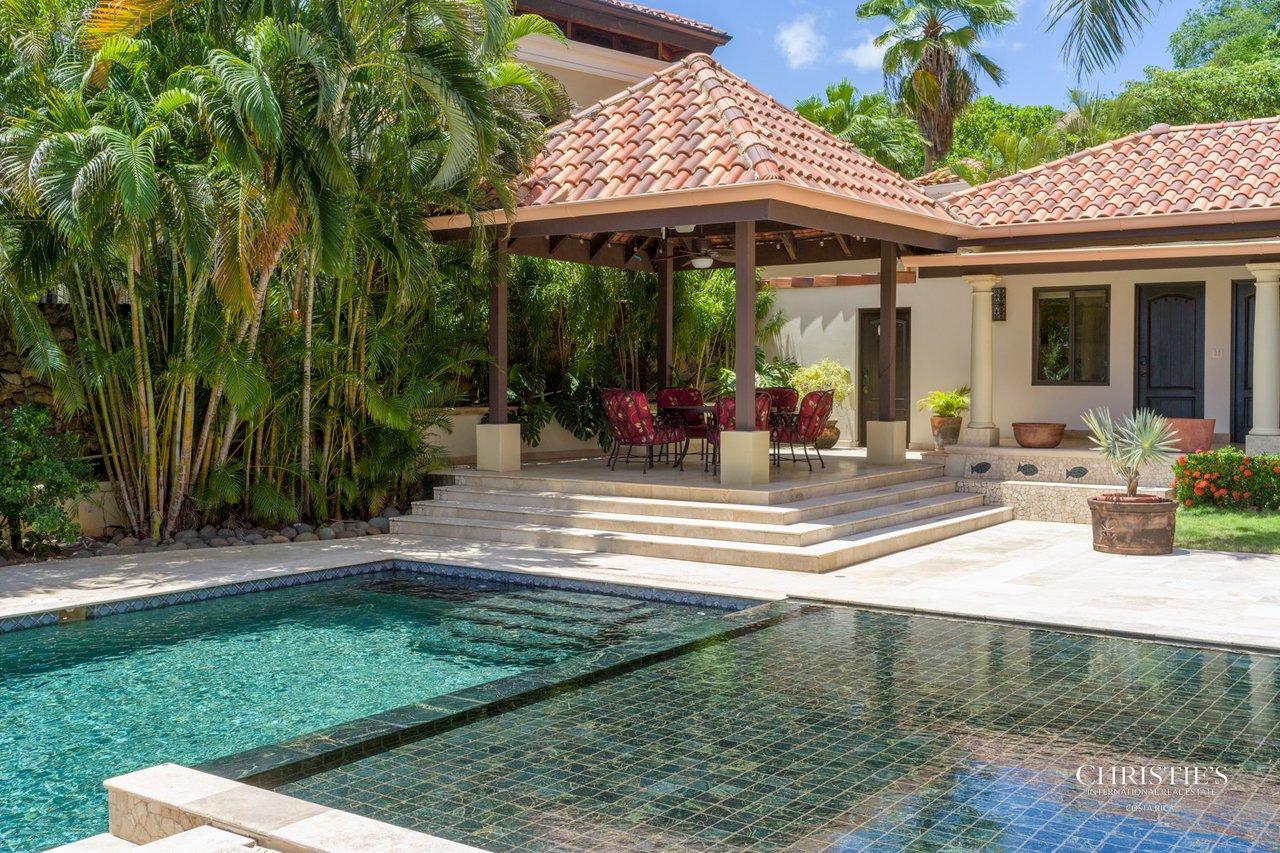 Casa Playa Bonita | Beachfront Luxury Estate in Playa Flamingo