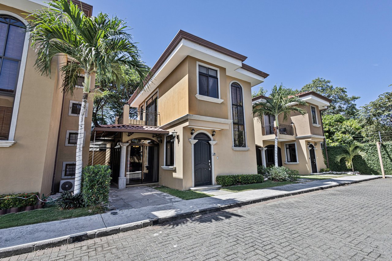 Coastal Retreat TownHome in Arrecifes