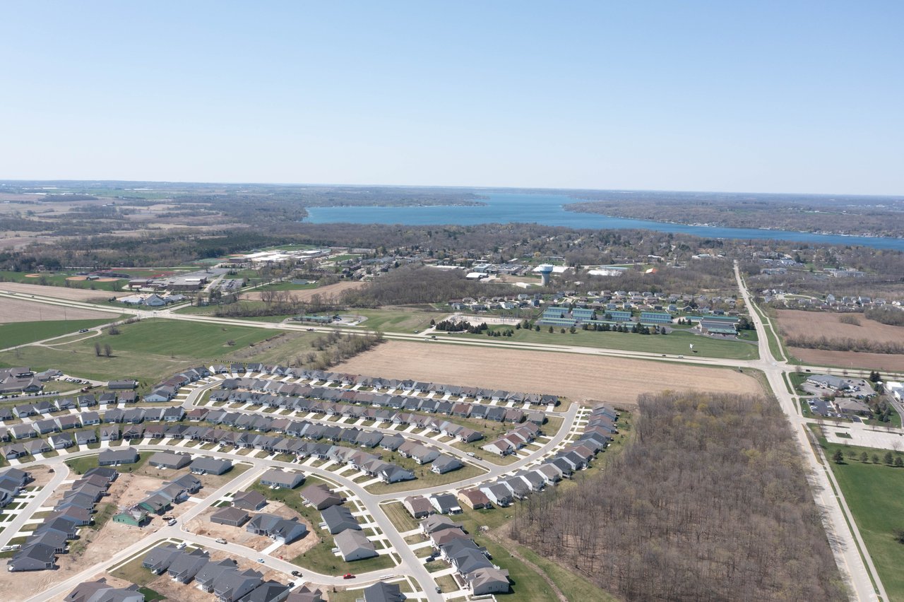 1101 S Edwards Boulevard