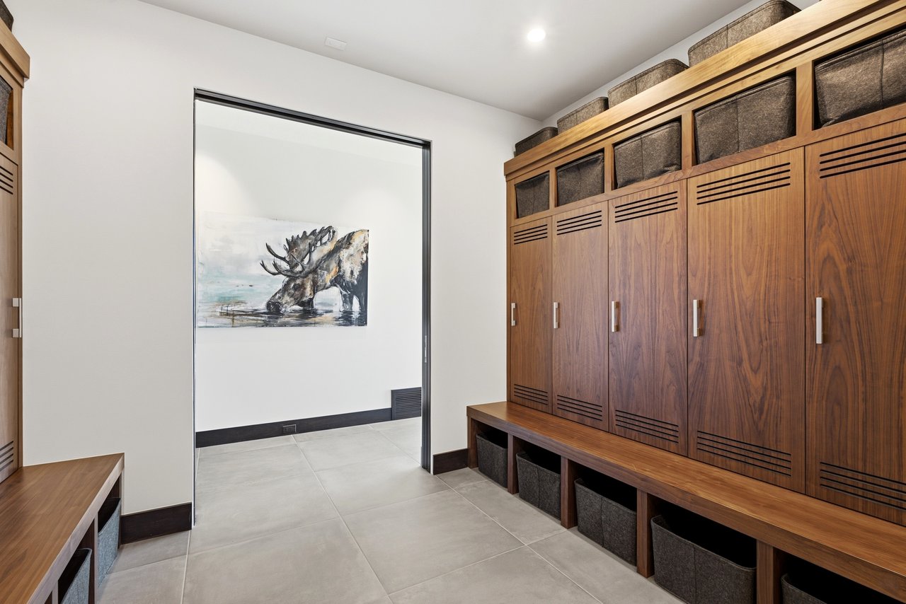 Top-of-Promontory Architectural Estate — Furnished & Turnkey - Front-Row Mountain Views